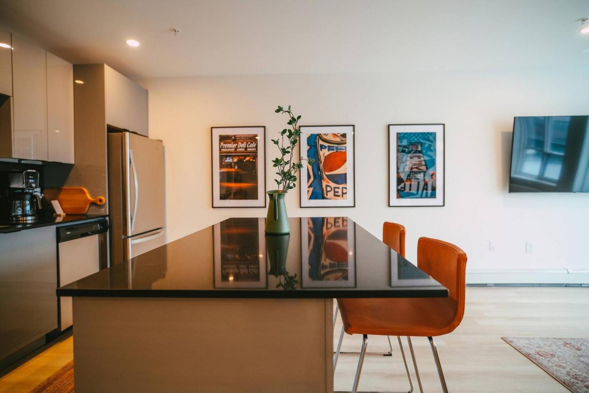 Chic Cozy Retreat - 2Br - Stunning North End Views Leilighet Halifax Eksteriør bilde
